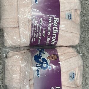 2 My Pillow Women's Blush Bathrobe